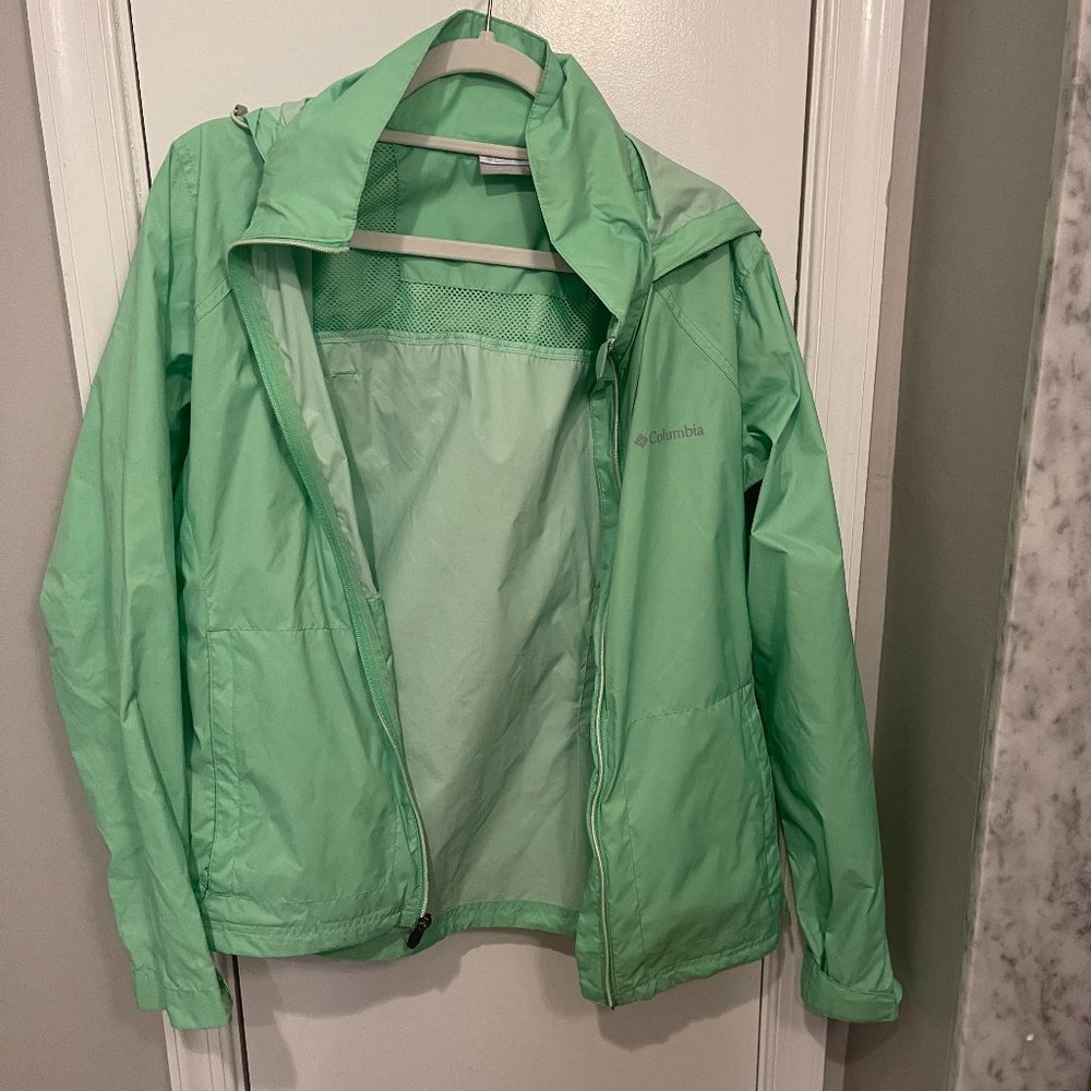Columbia Rain Coat